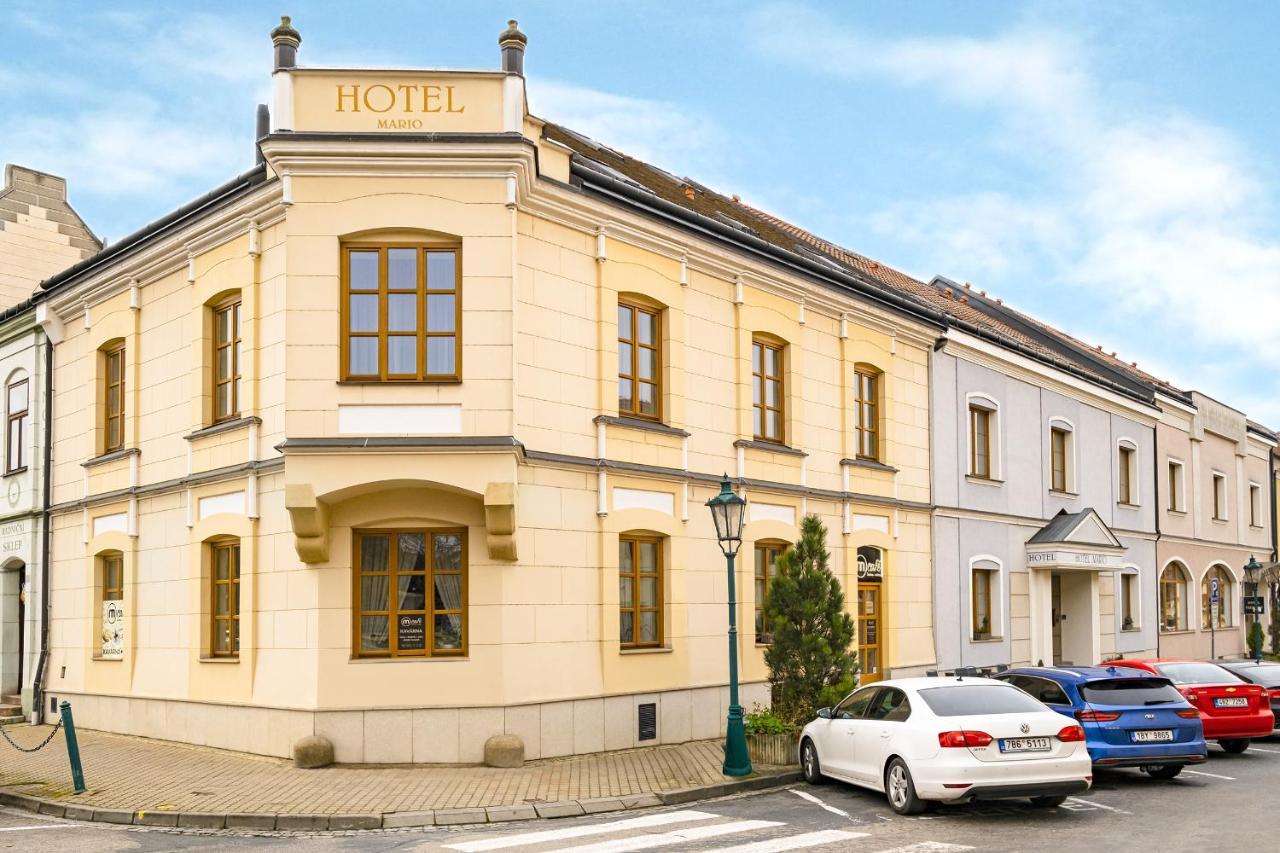 Hotel Mario Lednice Exterior foto